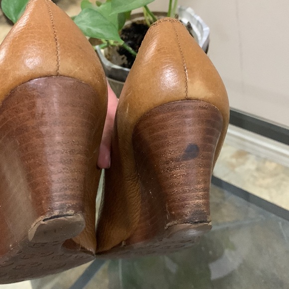 TORY BURCH Sally Peep Toe Wedge Tan Brown Leather Heel Pump - Picture 11 of 13